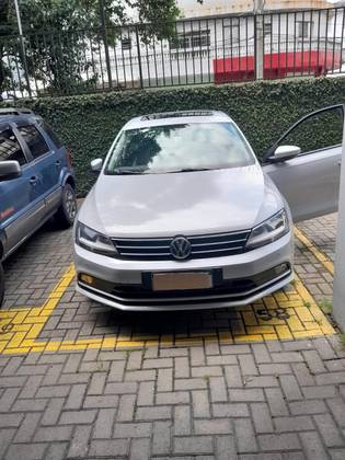VOLKSWAGEN JETTA 1.4 16V TSI COMFORTLINE GASOLINA 4P TIPTRONIC